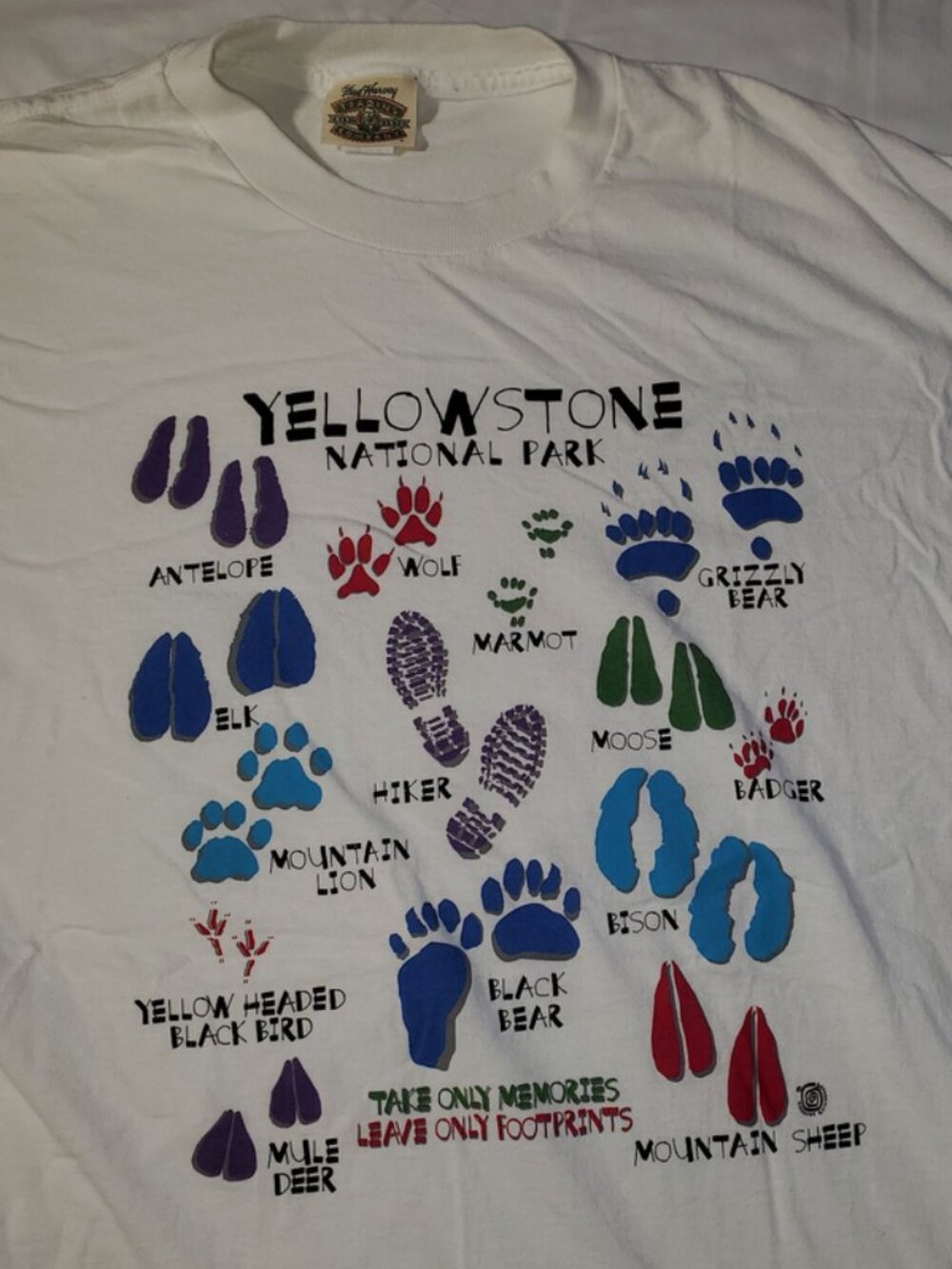Vintage 90s Fred Harvey Trading CO. "Yellowstone" Graphic Tee